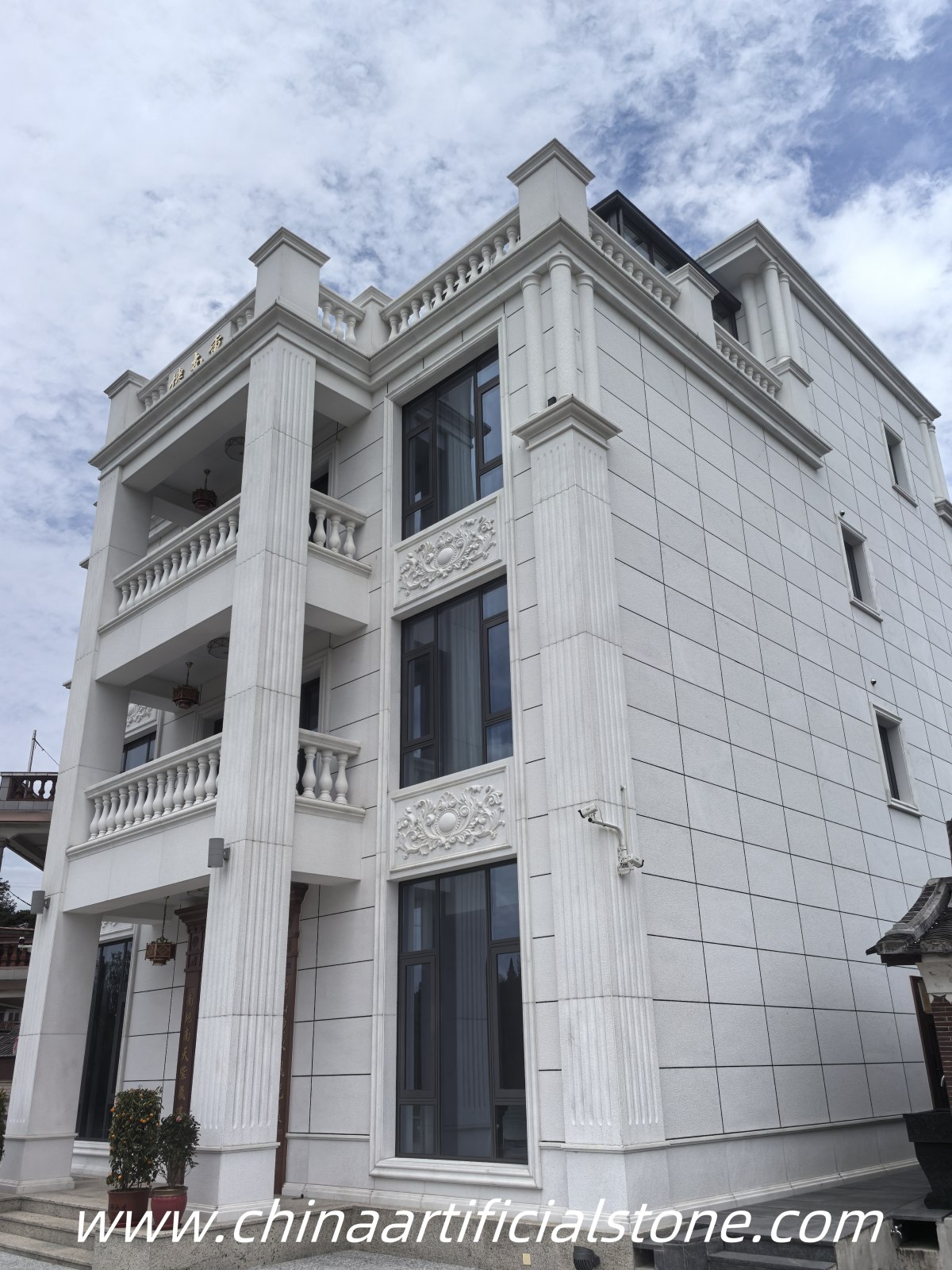 Crystal White marble bushhammered wall facade tiles Crystal White marble bushhammered wall facade tiles